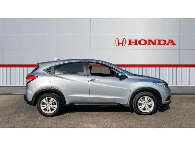 Używany Honda HR-V S 130 KM (95 kW) 2020 Srebrny SUV