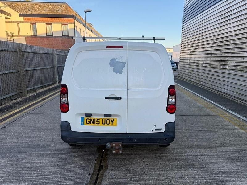 Used Citroën Berlingo 75 HP (55 kW) 2015 White MPV