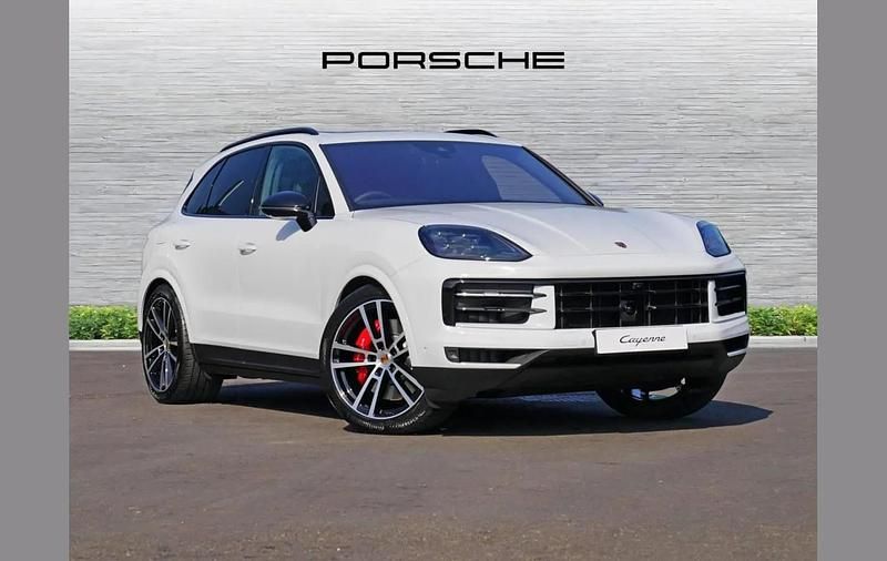 White Used 2025 Porsche Cayenne S SUV | £105,990 - Image 1/4