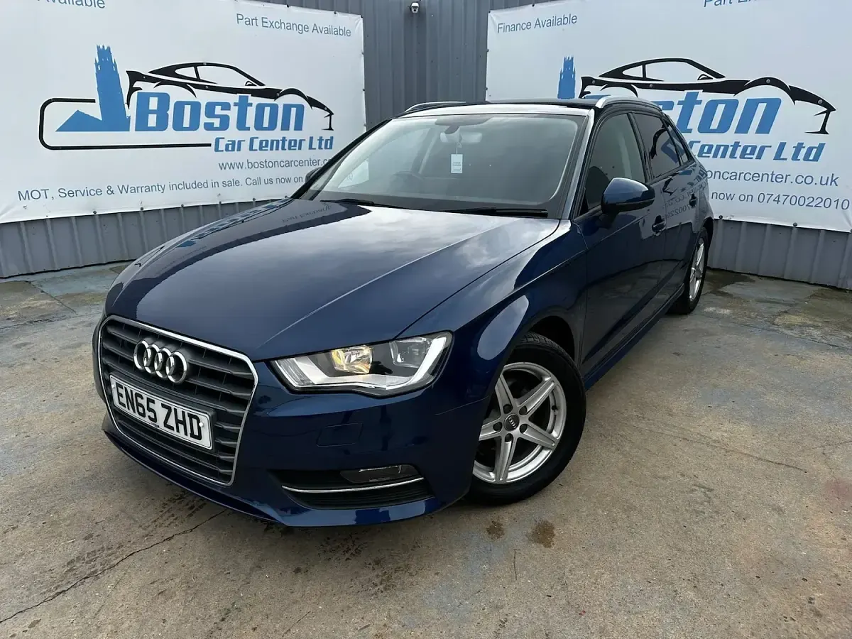 Used Audi A3 Design 110 HP (80 kW) 2016 Blue Hatchback