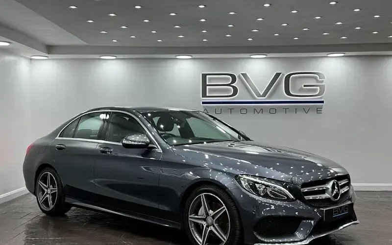 Usado Mercedes C220 AMG line 170 CV (125 kW) 2015 Berlina
