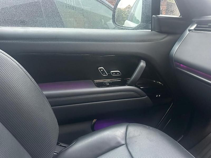 Used Land Rover Range Rover 523 HP (384 kW) 2023 Borasco grey SUV