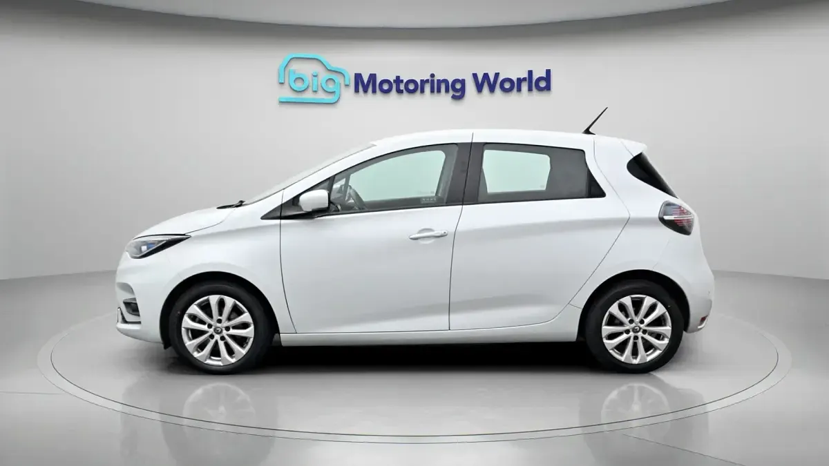 Używany Renault Zoe Iconic 80 kW (109 KM) 2021 Biały Hatchback