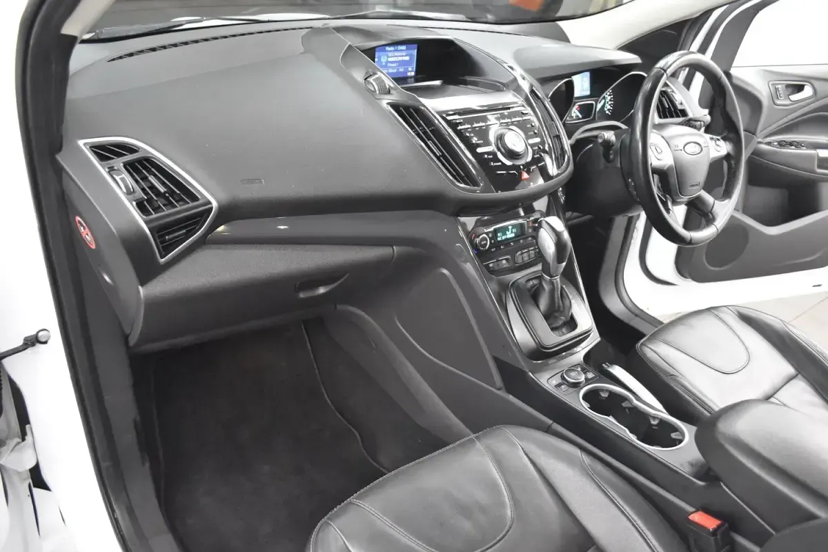 Used Ford Kuga Titanium X 180 HP (132 kW) 2014 White SUV