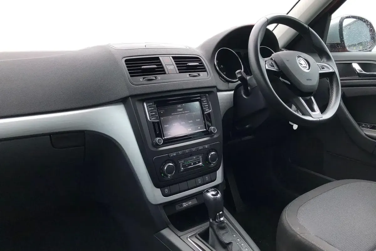 Used Skoda Yeti SE 2016 Red SUV