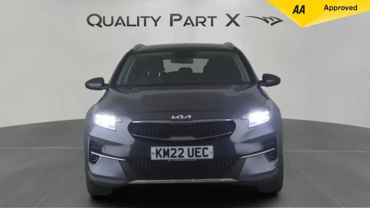 Usado Kia XCeed 2022 Gris SUV