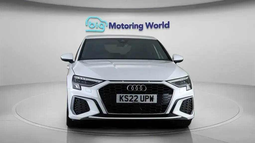 Used Audi A3 Sportback S-Line 110 HP (80 kW) 2022 White Hatchback