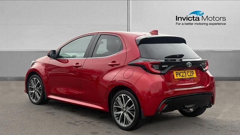 Used Toyota Yaris Hybrid 116 HP (85 kW) 2023 Red Hatchback