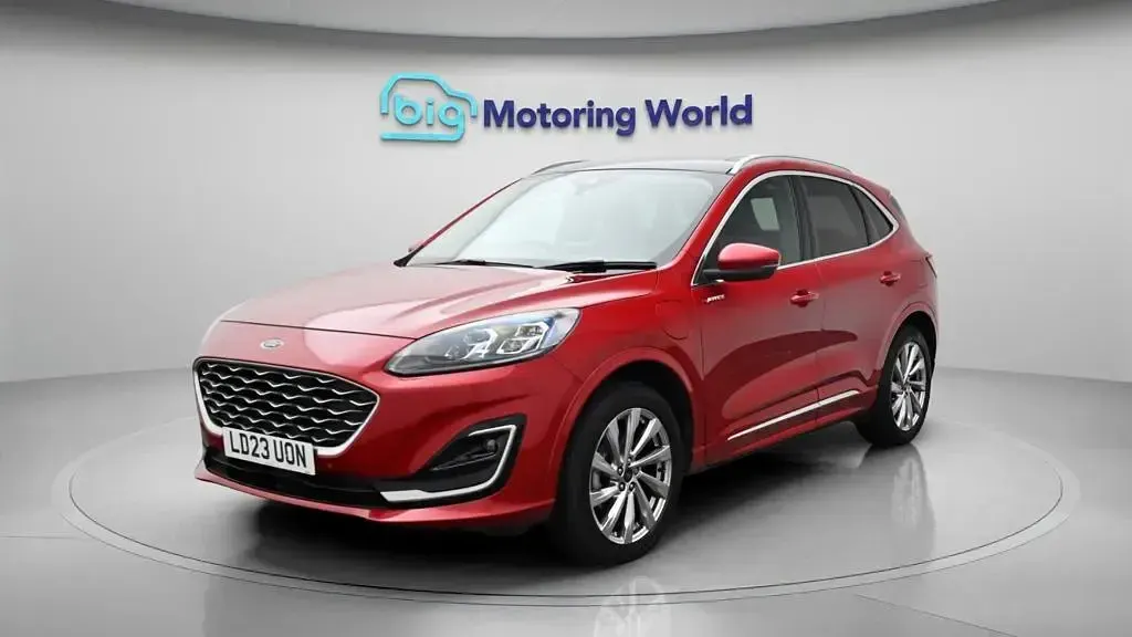 Used Ford Kuga Vignale 225 HP (165 kW) 2023 Red SUV