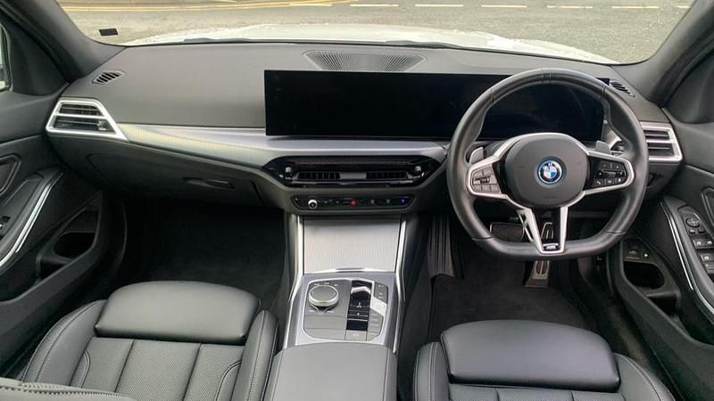 Used BMW 330e M Sport 288 HP (211 kW) 2025 White