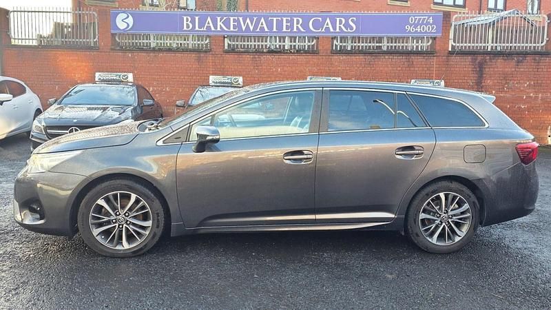 Used Toyota Avensis Business Edition 2015 Grey Estate