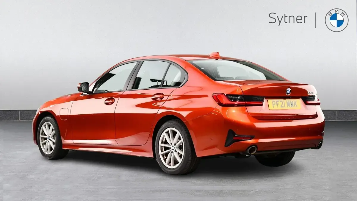 Used BMW 330e Sport Line 288 HP (211 kW) 2021 Orange