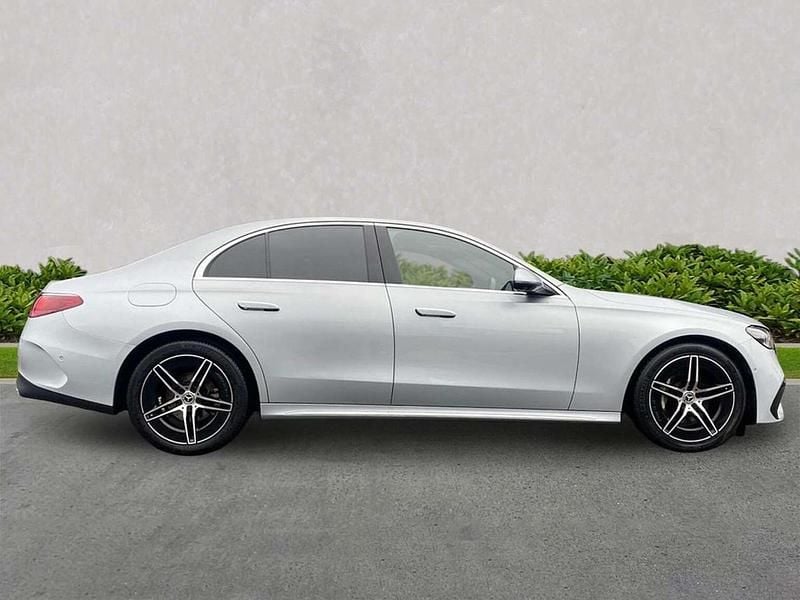 Used Mercedes E220 AMG Line Premium 194 HP (142 kW) 2024 Silver Sedan