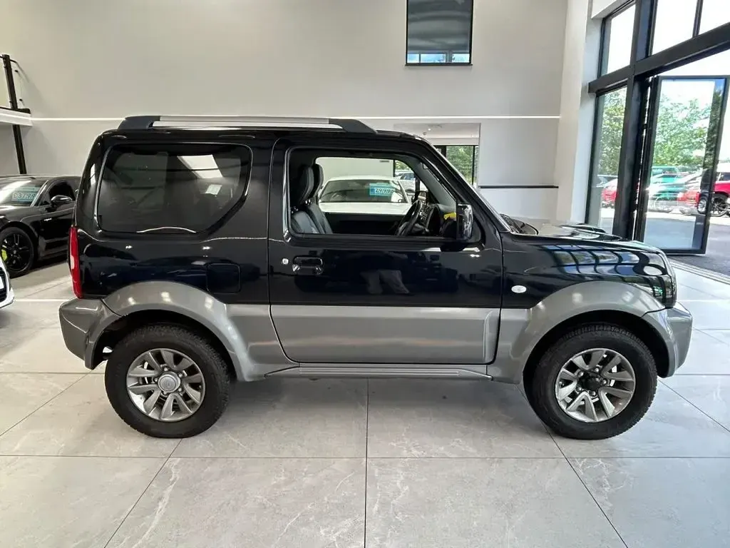Used Suzuki Jimny SZ4 85 HP (62 kW) 2016 Black/grey SUV