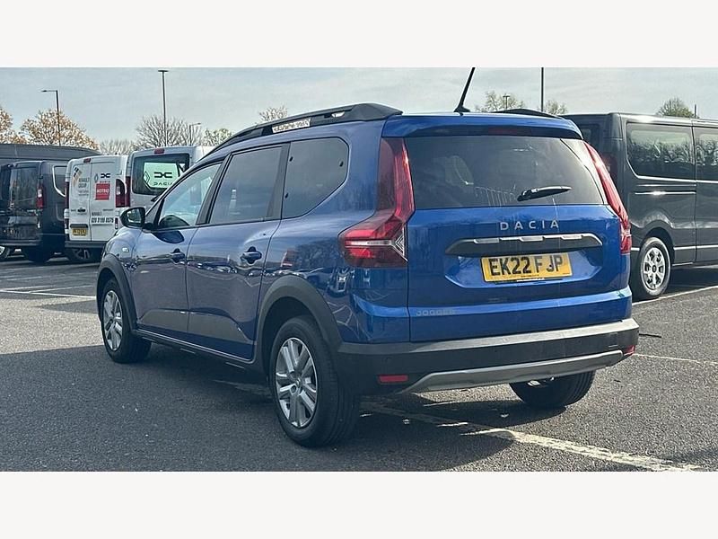 Second-hand Dacia Jogger Comfort 2022 Albastru Monovolum