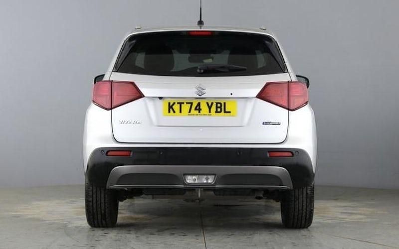 Used Suzuki Vitara 116 HP (85 kW) 2025 Silver SUV