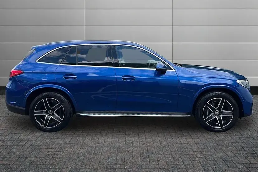 Used Mercedes GLC220 AMG line 217 HP (159 kW) 2023 Spectral blue SUV