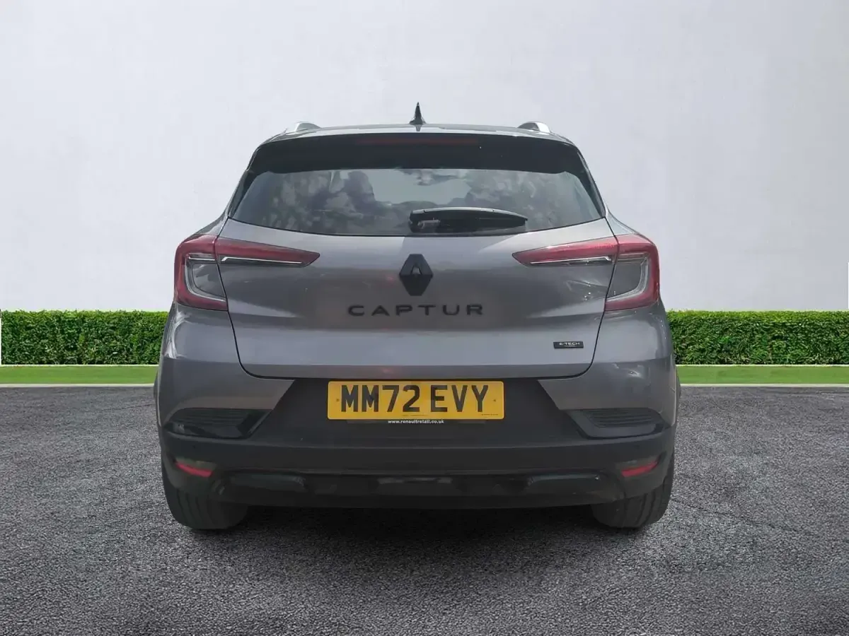 Used Renault Captur Rive Gauche 143 HP (105 kW) 2022 Grey  SUV