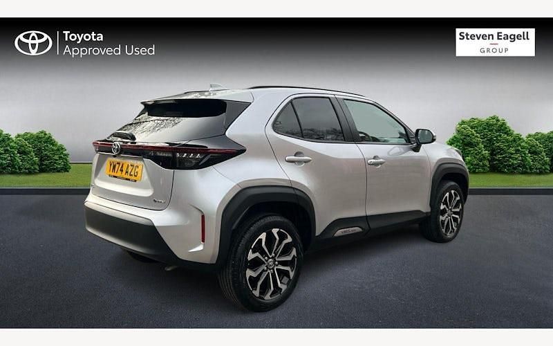 Used Toyota Yaris Hybrid Design 116 HP (85 kW) 2026 Estate