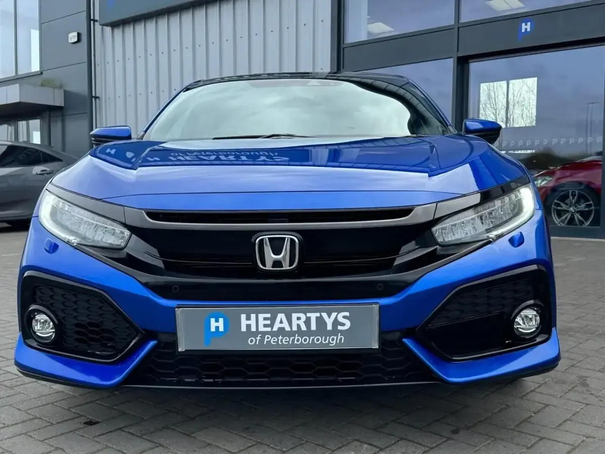 Used Honda Civic EX 126 HP (92 kW) 2019 Blue Hatchback