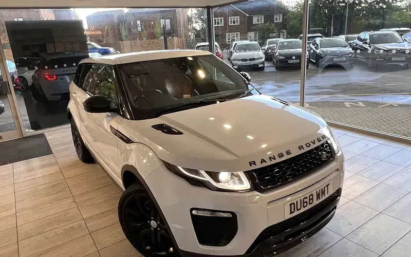 Used Land Rover Range Rover evoque HSE Dynamic 179 HP (131 kW) 2018 White SUV