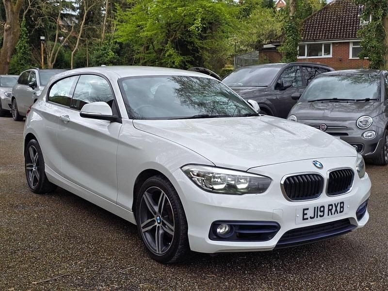 Used BMW 118 Sport Line 2019 White Hatchback