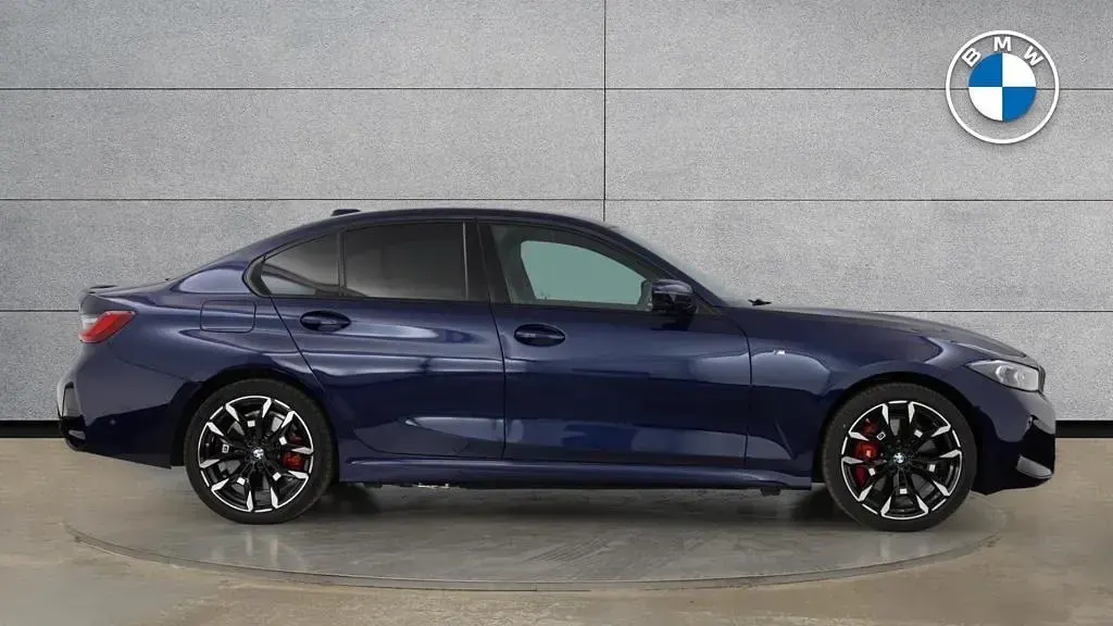 Used BMW 330e M Sport 292 HP (214 kW) 2025 Blue Sedan