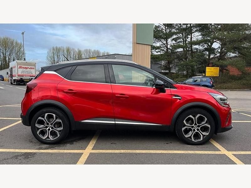 Used Renault Captur Version S 91 HP (66 kW) 2021 Red/black  SUV