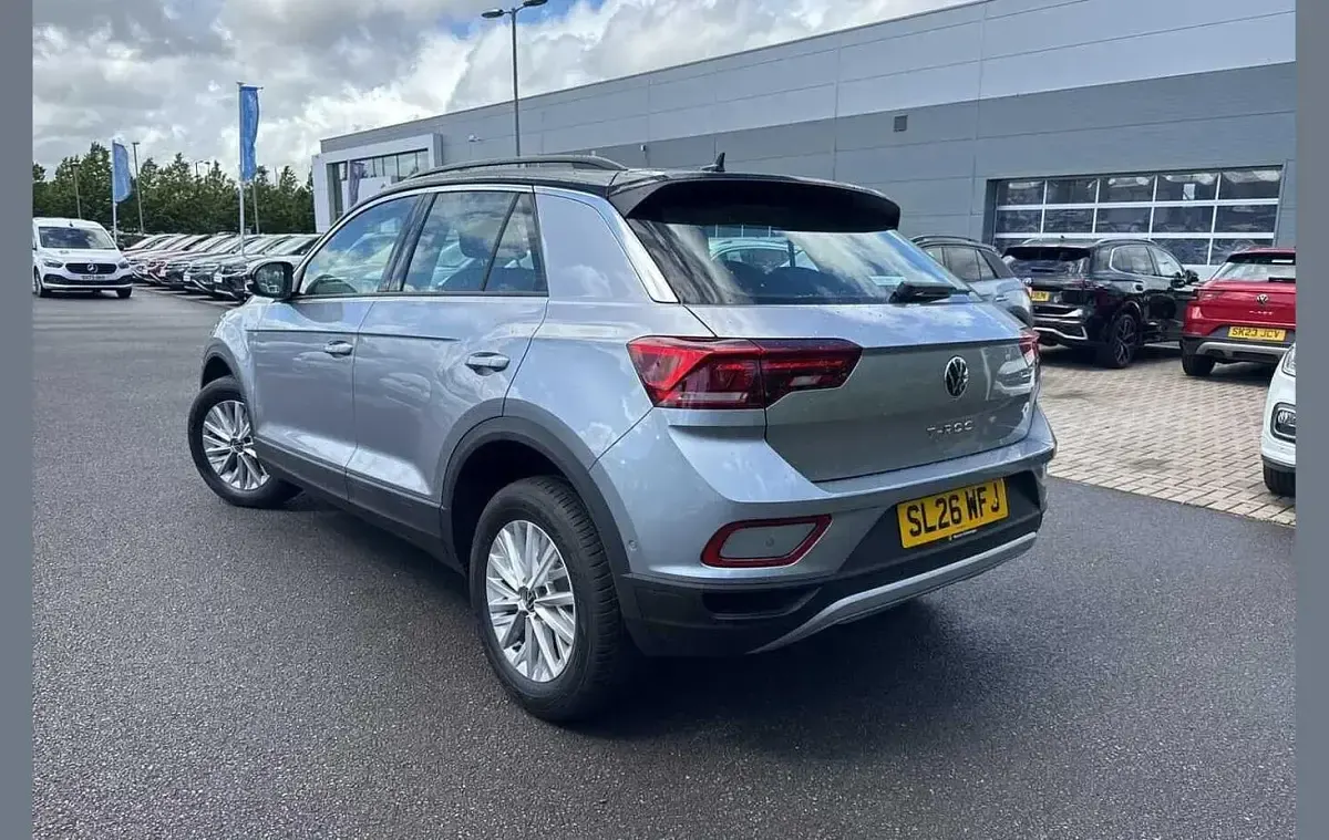 New VW T-Roc Life 113 HP (83 kW) 2026 Silver SUV