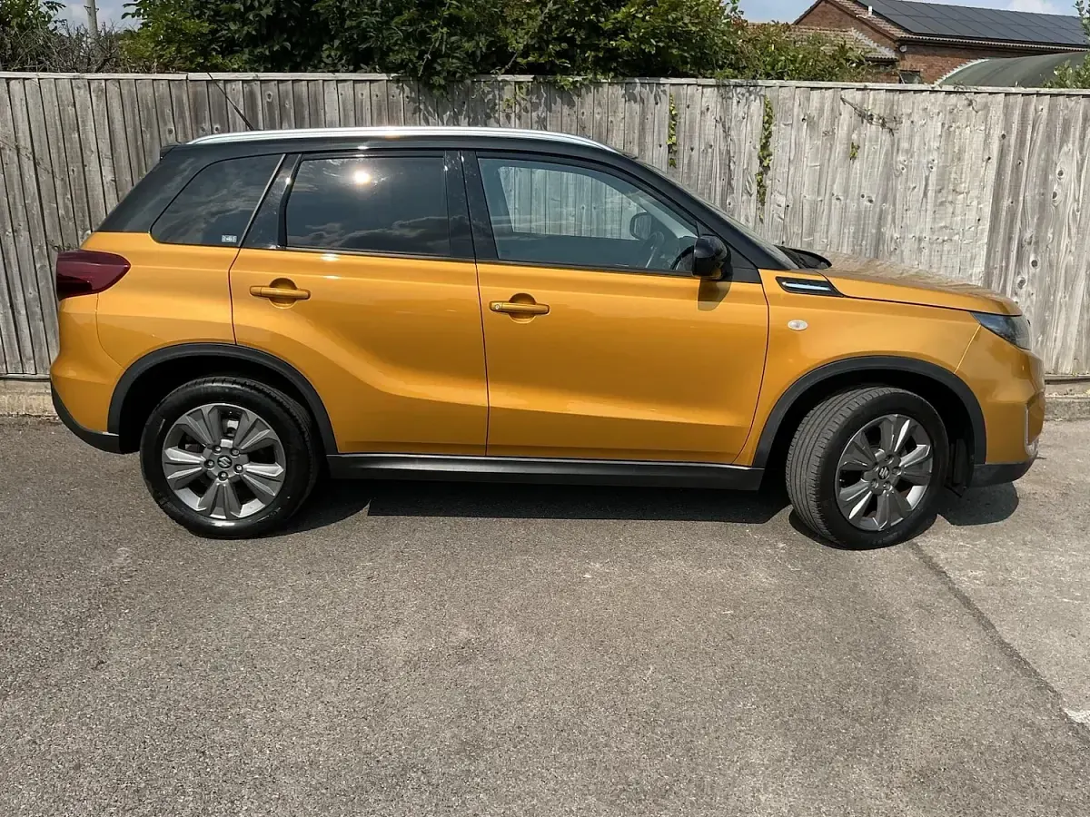 Used Suzuki Vitara SZ-T 129 HP (94 kW) 2021 Yellow SUV