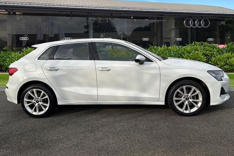 Used Audi A3 Sport 116 HP (85 kW) 2025 White Hatchback