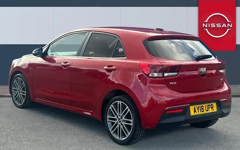 Used Kia Rio First Edition 120 HP (88 kW) 2018 Red Hatchback