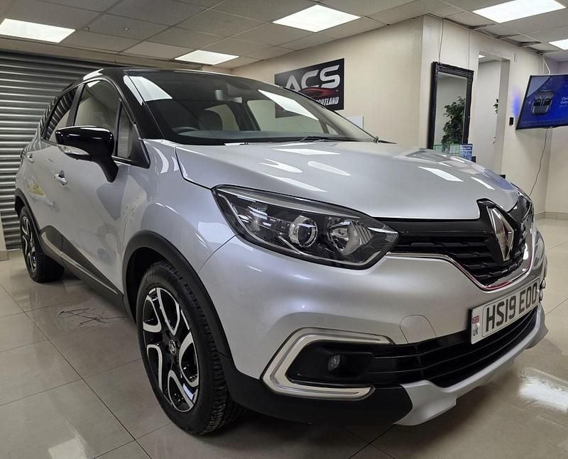 Silver/black Used 2019 Renault Captur Iconic SUV | £8,495 (Super price) - Image 1/4