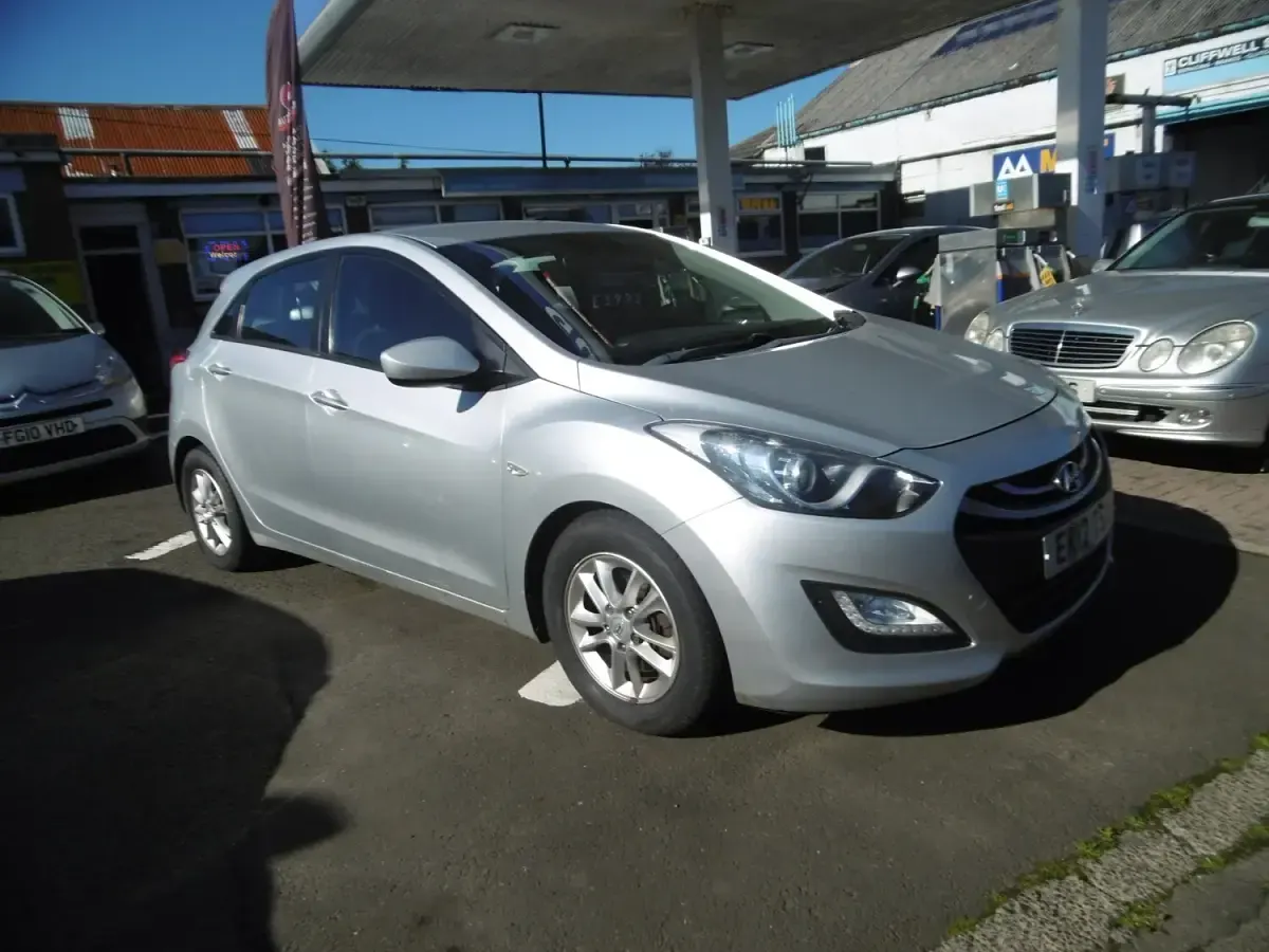 Used Hyundai i30 Active 110 HP (80 kW) 2012 Silver Hatchback