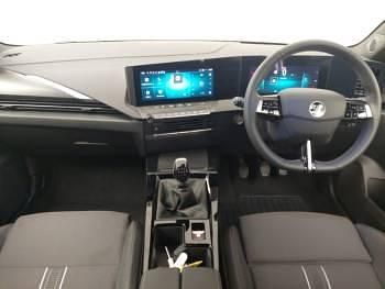 New Vauxhall Astra 130 HP (95 kW) 2026 Two coat premium metallic  graphic grey Hatchback