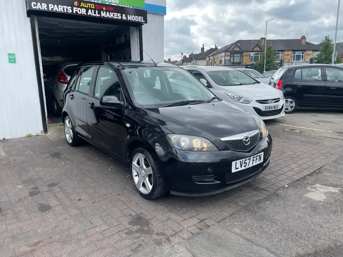 Used Mazda 2 80 HP (58 kW) 2007 Black Hatchback