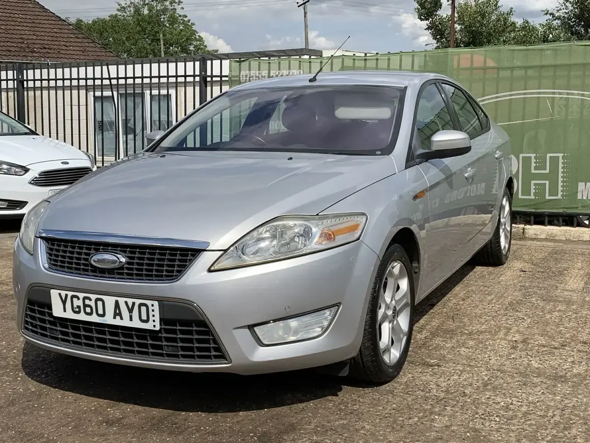 Used Ford Mondeo Zetec 2010 Silver Hatchback