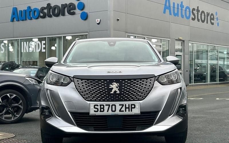 Used Peugeot 2008 Allure Premium 131 HP (96 kW) 2022 SUV