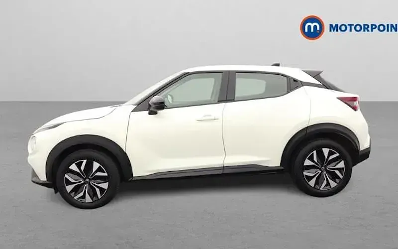 Used Nissan Juke Acenta 114 HP (83 kW) 2023 White SUV