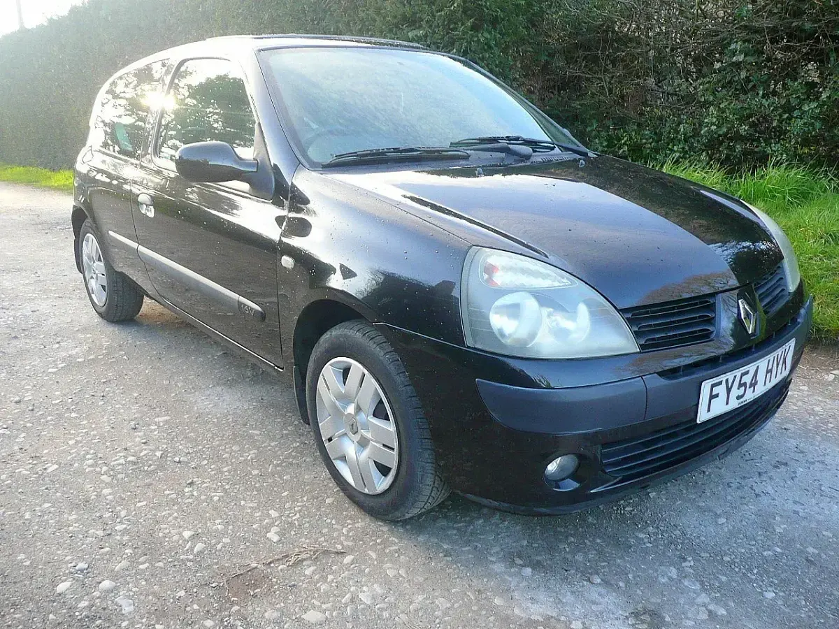 Używany Renault Clio II Extreme 2004 Czarny Hatchback
