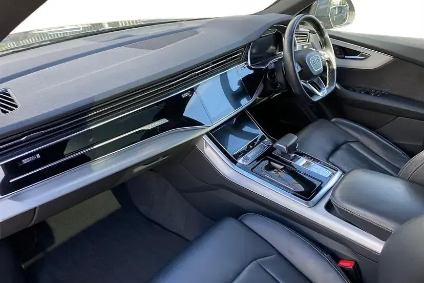Used Audi Q8 S-Line 286 HP (210 kW) 2019 Grey SUV