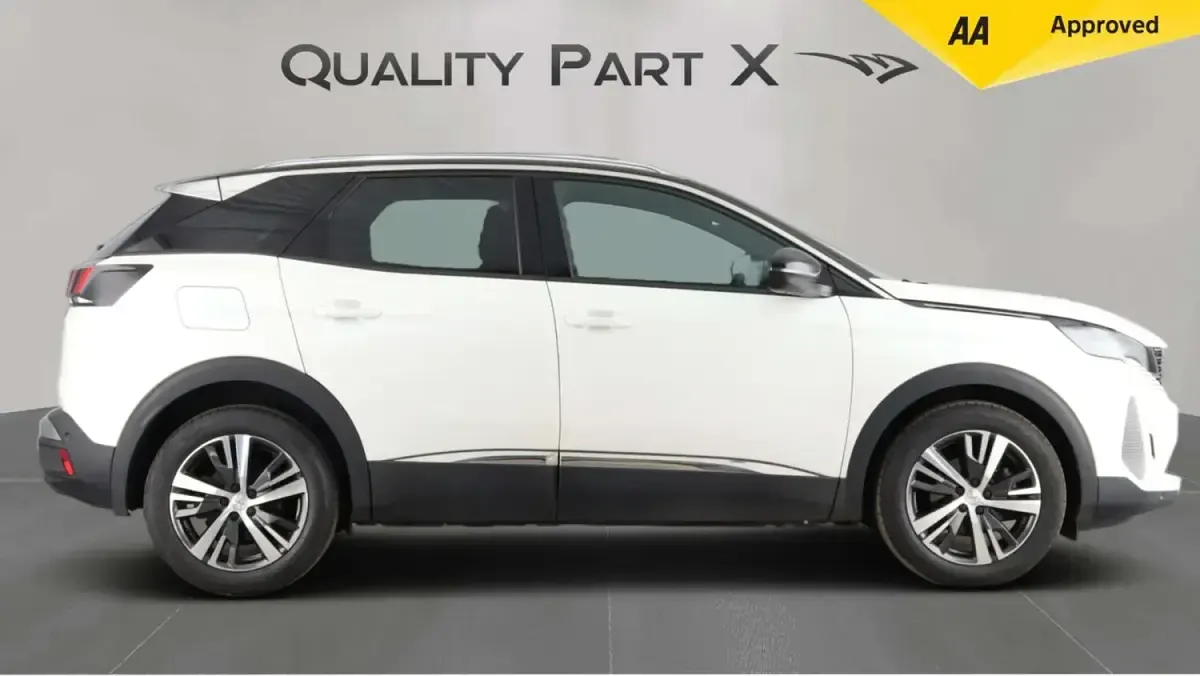 Used Peugeot 3008 Allure+ 130 HP (95 kW) 2023 White SUV