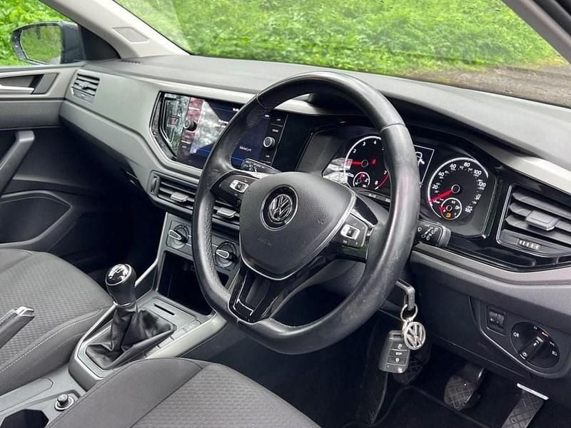 Used VW Polo SE 95 HP (69 kW) 2018 Grey Hatchback