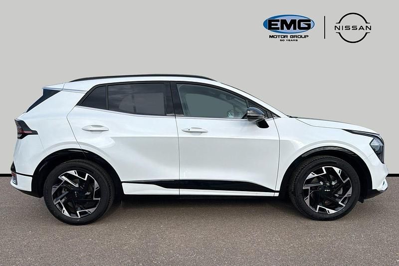 Used Kia Sportage GT-Line 157 HP (115 kW) 2024 White SUV