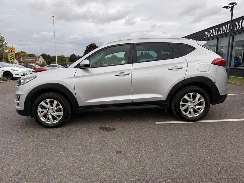 Used Hyundai Tucson SE 132 HP (97 kW) 2019 Silver SUV