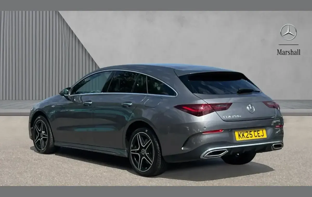 Used Mercedes CLA250 Executive 214 HP (157 kW) 2025 Grey Coupe