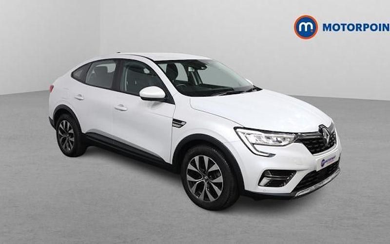 Used Renault Arkana Iconic 143 HP (105 kW) 2022 White SUV