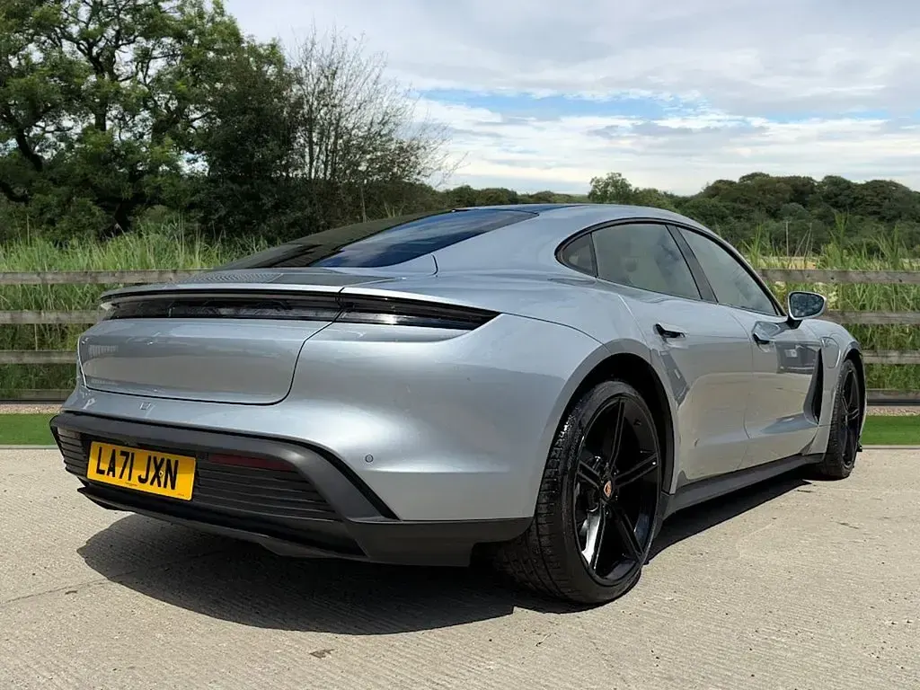 Used Porsche Taycan Performance Package 350 kW (476 HP) 2022 Silver Sedan