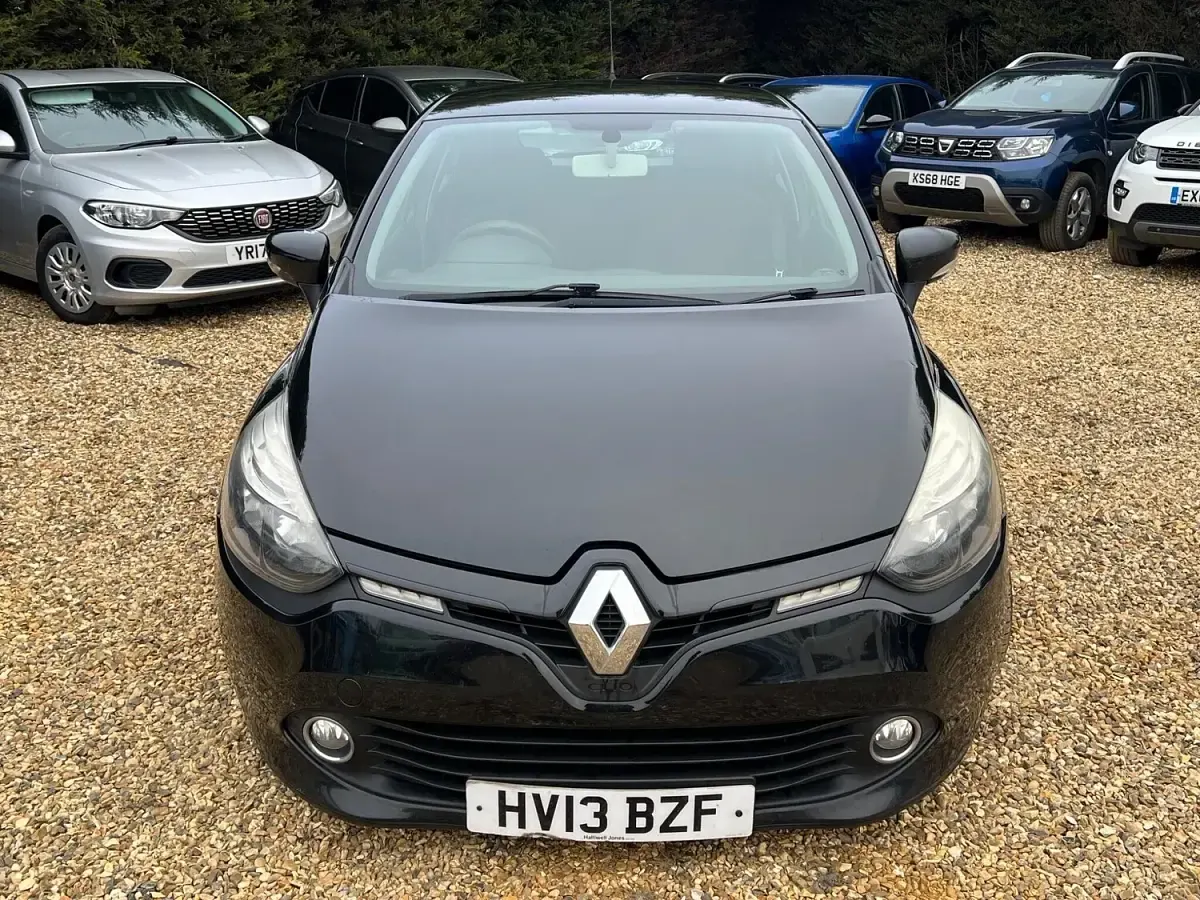 Used Renault Clio Expression+ 75 HP (55 kW) 2013 Black Hatchback