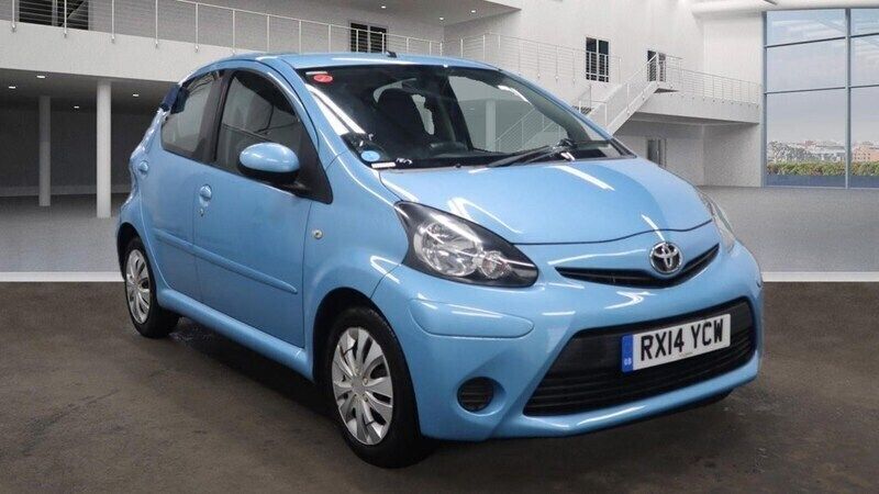 Blue Used 2014 Toyota Aygo Hatchback | £5,495 (Fair price) - Image 1/4